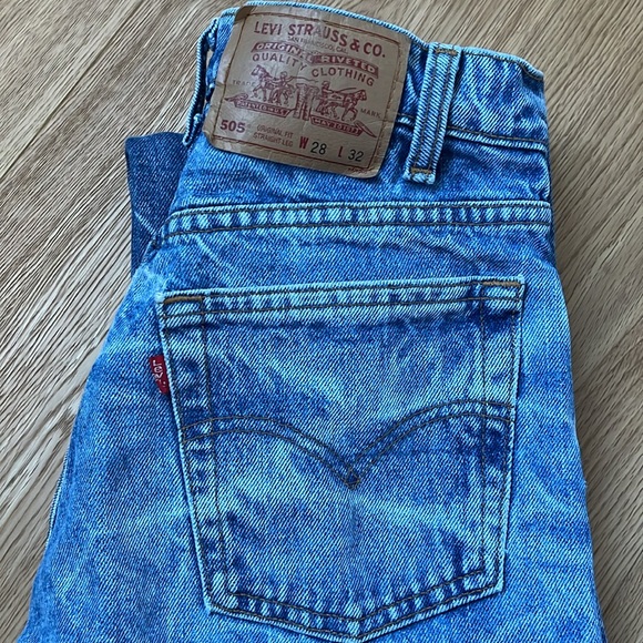 Vintage Levi’s 505 Acid Wash Jeans – Size 28/32 - Picture 2 of 8